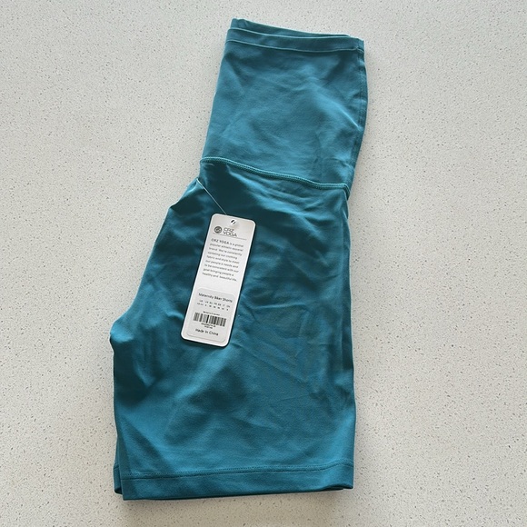 Butterluxe Maternity Shorts 6''- Super High Waist - Picture 5 of 5